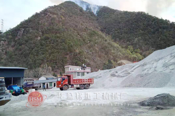 1212型液压对辊凯发旗舰厅官网重庆巫溪县安装现场