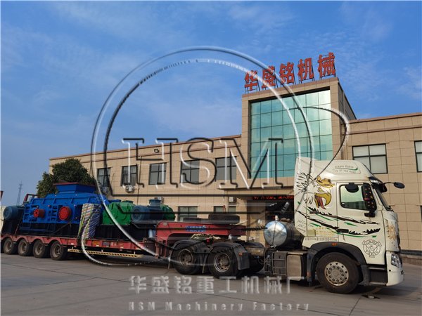2PGY1210全液压对辊凯发官网入口装车发往湖南益阳